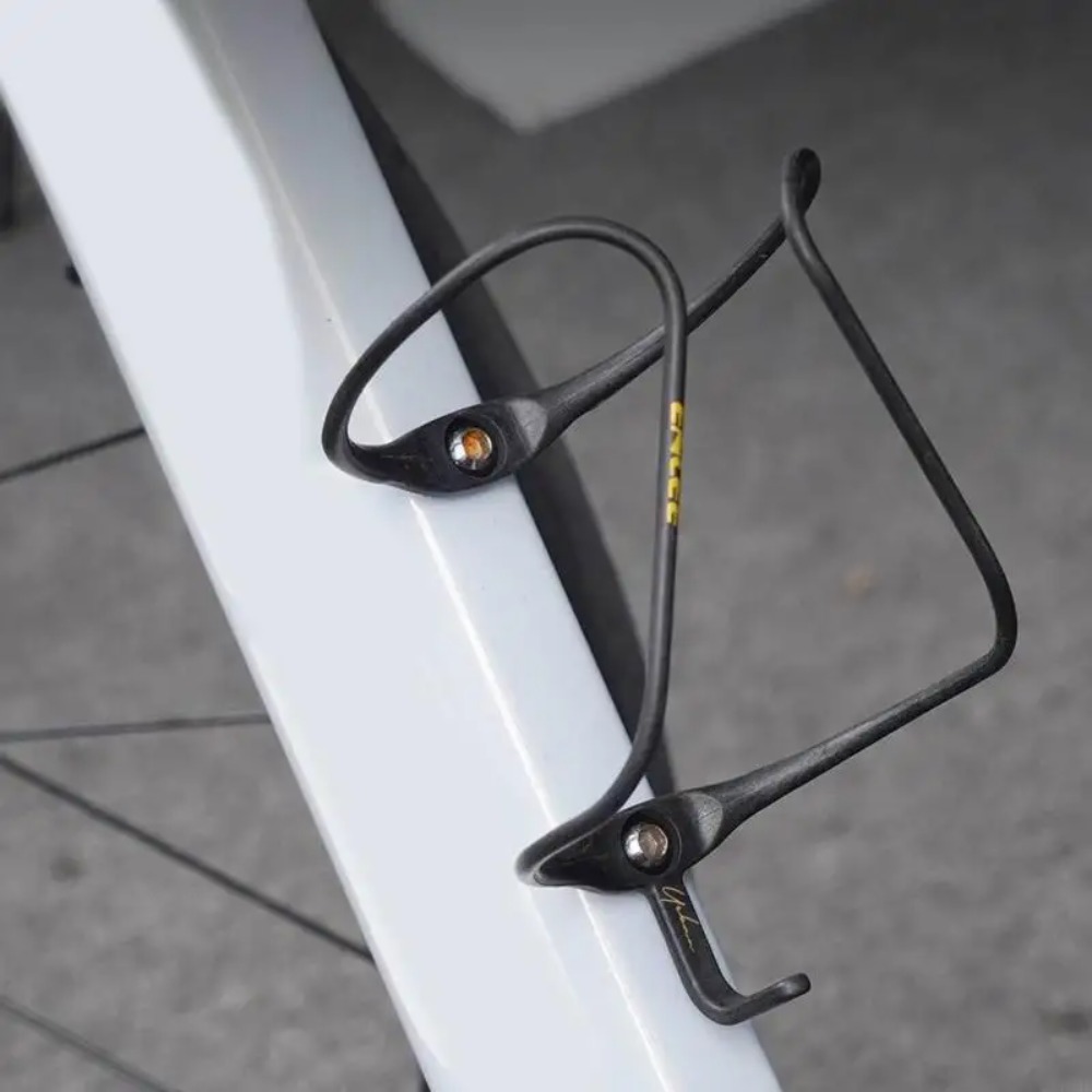 Ultralekki koszyk na bidon z w – Cycling Gear Stand recenzja i cena